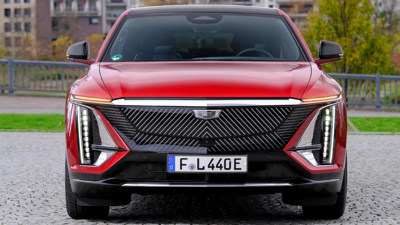 Vendez votre Cadillac LYRIQ au meilleur prix en Suisse Cadillac LYRIQ d'occasion - Vendez votre Cadillac en Suisse | CompriamoAuto.ch